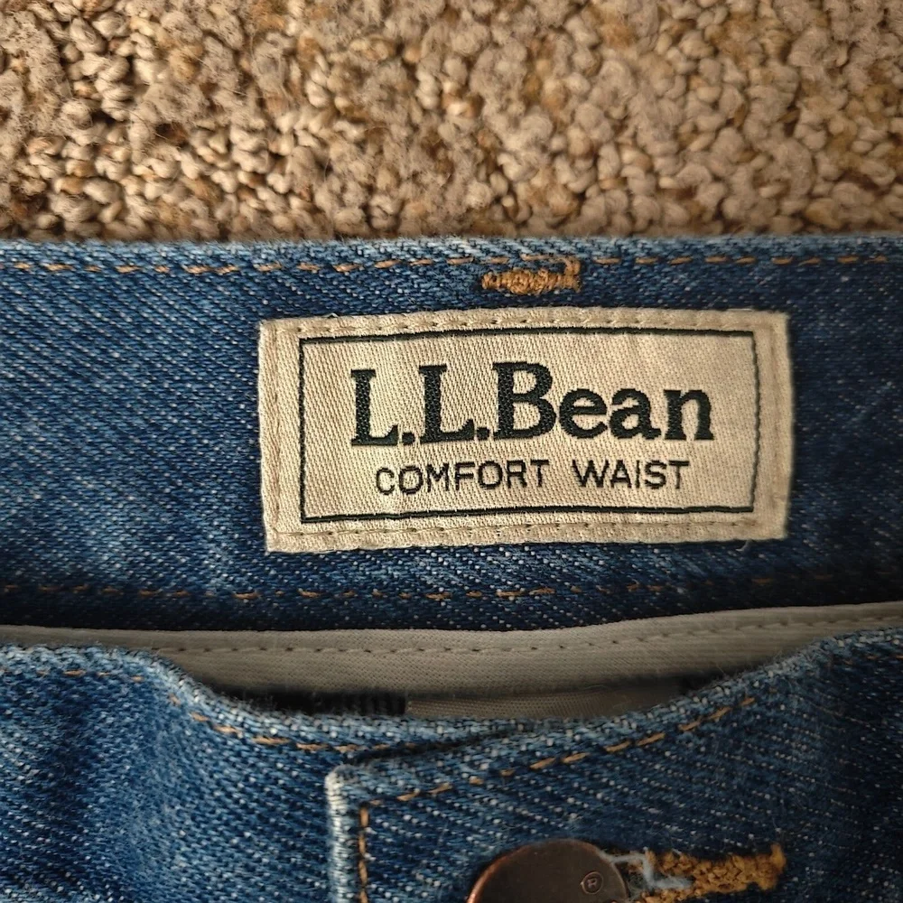 Men's L.L. Bean Natural Fit Hidden Comfort Jeans | Blue | Sz: 35 x 28‎